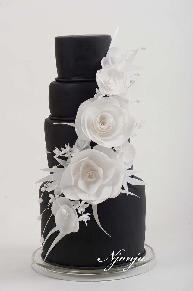 Black Wedding Cake Cake By Njonja CakesDecor