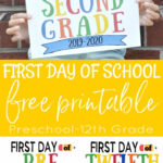 Cute Free First Day Of School Sign 2021 2022 School Signs First Day
